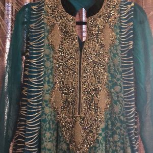 Gorgeous Middle Eastern dress with matching wrap